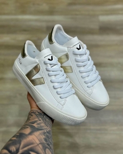 Sapatênis Feminino Veja Branco Dourado