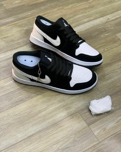 Tênis Masculino Air Jordan Preto com Branco - comprar online