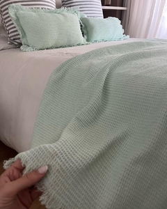 Juego almohadones y pie de cama aqua (cama 2 plazas) - comprar online