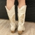 Bota Western Couro Borboleta Off White - PARÔ - Quattro Calçados - Loja Online de Calçados Femininos em BH