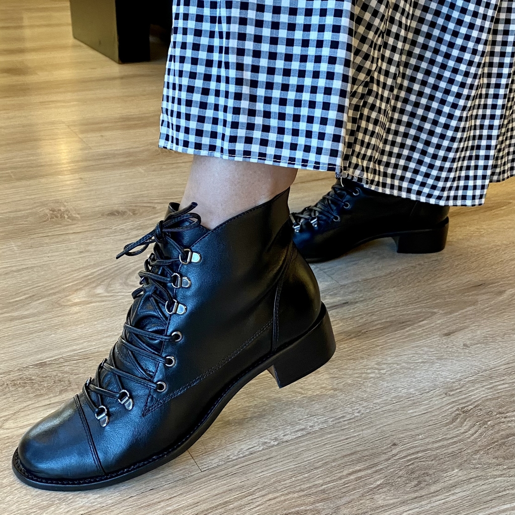 Bota luiza barcelos cano curto sales