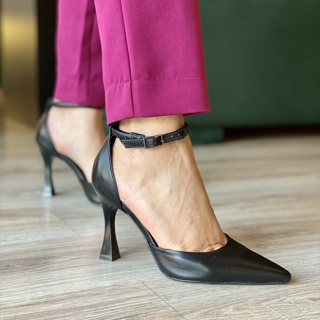 Scarpin couro best sale preto