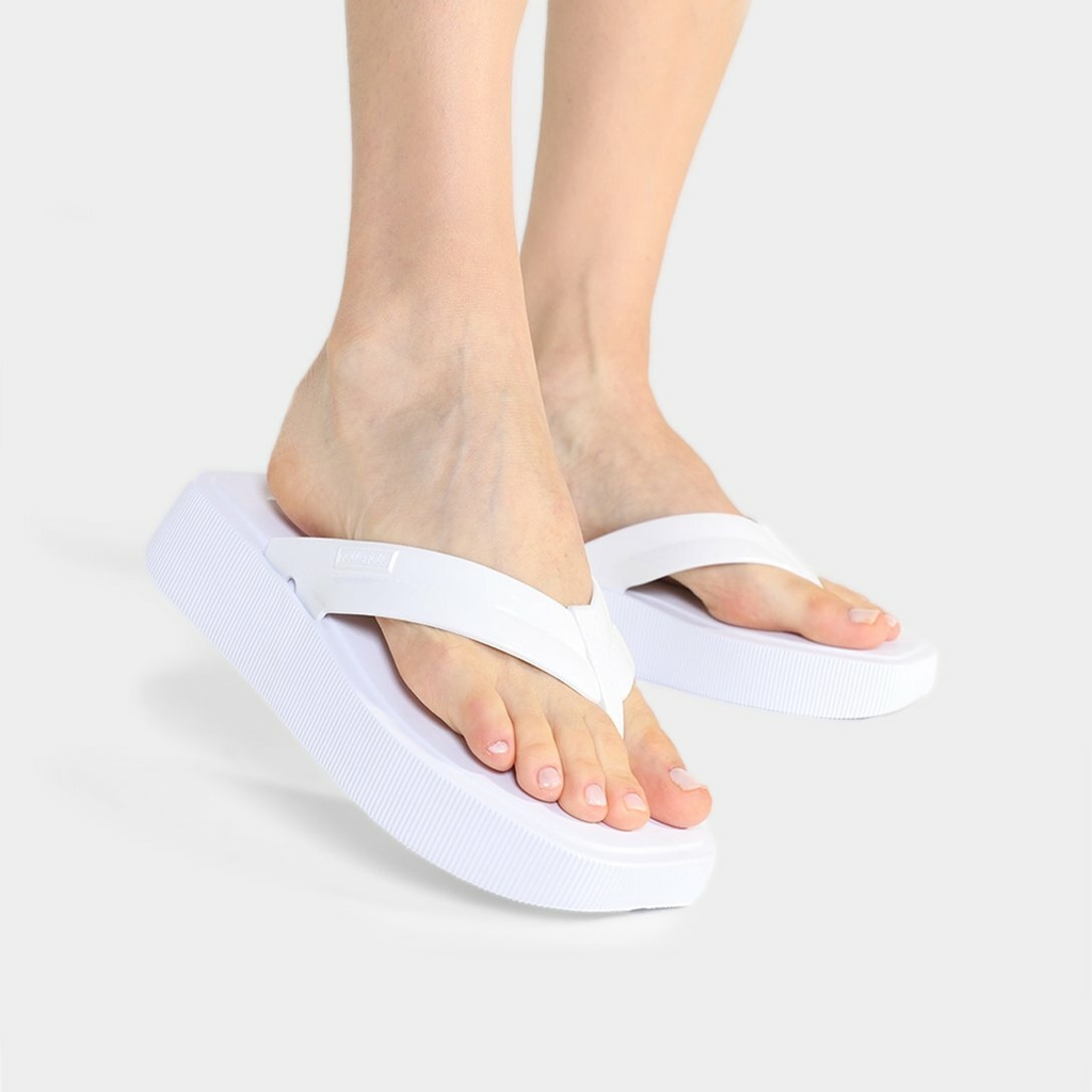 Chinelo Petite Jolie Flatform Feminino - Branco