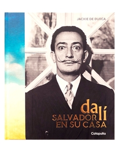 Salvador Dalí en su casa
