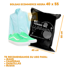 Bolsa Sobre Ecommerce C Adhesivo 40X55 "YENDO NO, LLEGANDO" NEGRO CON PLATA en internet