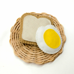 Pão com ovo de feltro - A Casa da Vó Bisa Decoração e Presentes