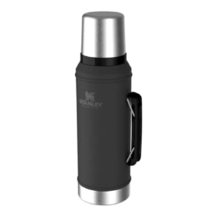 Termo clásico negro 950 ml con asa Stanley - comprar online