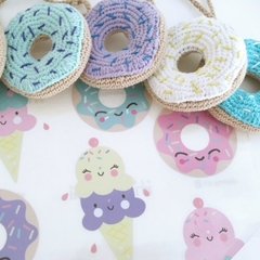 Guirnalda tejida Donuts en internet
