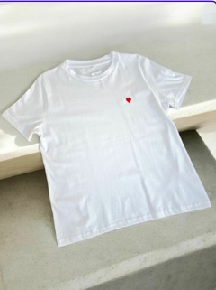 REMERA RED CUORE (D4365) en internet