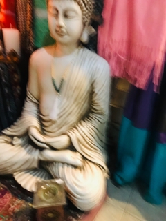 Buda grande sentado con manto 54031 en internet