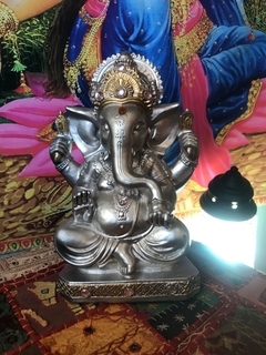 Ganesha con corona