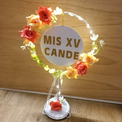 centro de mesa aro pie floral led con nombre o iniciales - tienda online