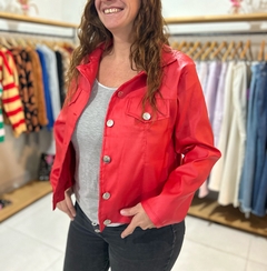 Campera Nahi engomada roja - comprar online