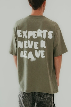 REMERA NEVER LEAVE VERDE - Mistico