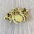 Broche Abelha Dourado com Pedras - comprar online