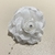 Flor de Cabelo Branca Média | Pistache Acessórios