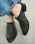 Zuecos o slippers con taco y tachas color negro