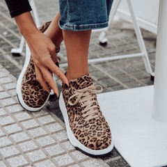 ZAPATILLA DE CUERO MUJER ANIMAL PRINT