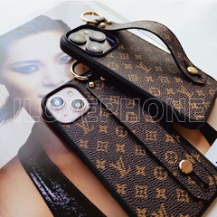 Monogram Case con agarre - ilovephone