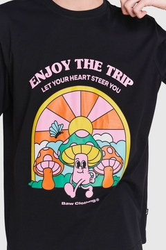 Camiseta Baw Your Heart - comprar online