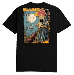 Camiseta Blunt Mushroom Monster (Preto)