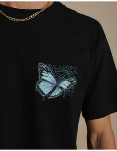 Camiseta Blunt Turquoise (Preto) - comprar online
