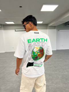 Oversize EARTH (Blanca) - tienda online