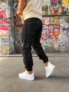 Jogger cargo BLACK COSTURA en internet