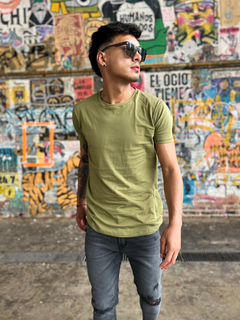 Remera FRANK (Verde oliva)