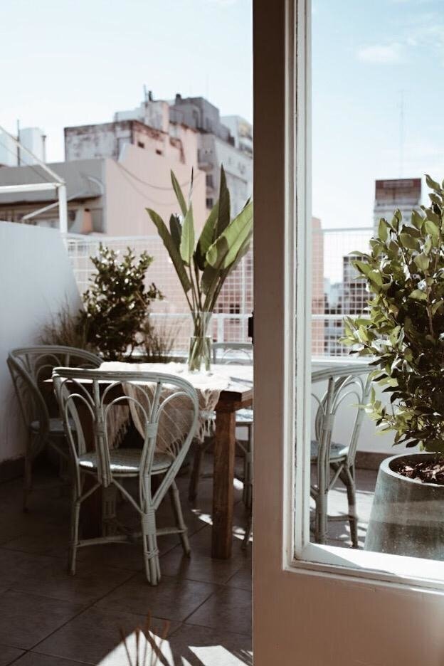 SILLA MAR DEL PLATA BLANCA O NEGRA