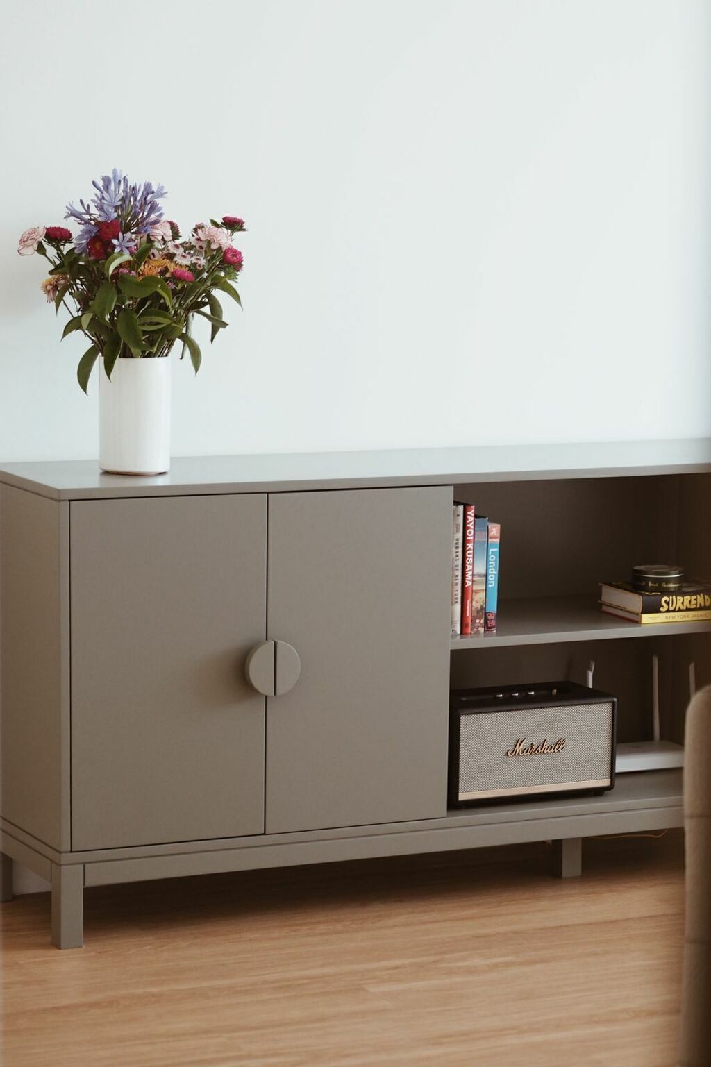 CONSOLA AMAZONAS CON NICHO