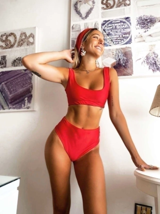 bikini tiro alto rojo