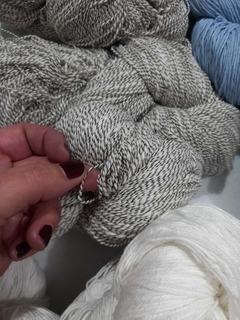 Imagen de PROMO OFERTA HILO FINO COLORES FRIOS CON GRIS