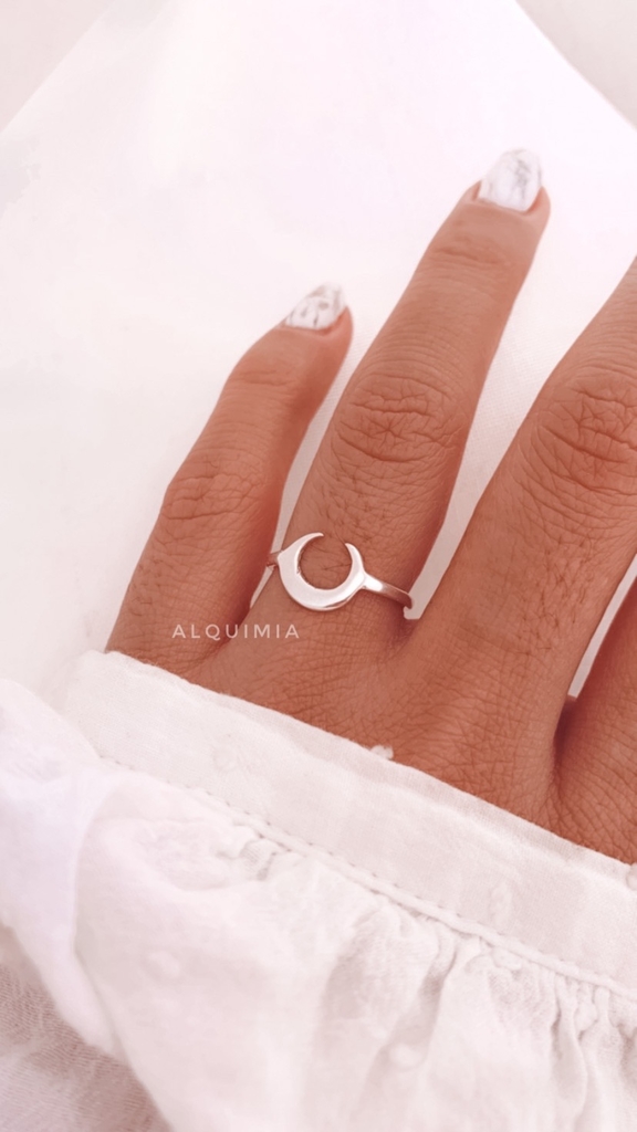 Anillo luna invertida new arrivals