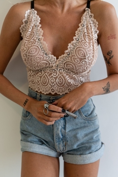 TOP/ BRALETTE ARA DE PUNTILLA (2006) en internet