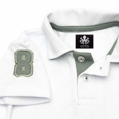 Polo Infantil Bordada Modelo Escudo Manga Curta Piquet Branco Com Detalhes Em Cinza | Otto - comprar online