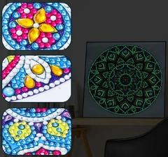 (2919) Pintura com Diamantes - Diy 5D Strass - Mandala da Prosperidade 1 - 30x30 cm - Brilha no escuro na internet