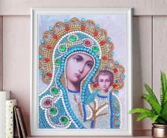 (2788) Pintura com Diamantes - Diy 5D Strass - Nossa Senhora 8 - 30x40 cm - Pedras Especiais - Mundo dos QCS