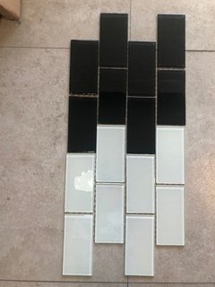 Cerámica Vidrio 7,5x15 En Mallas De 30x30 Blanco Brillante - Pignataro Diseño & Construccion