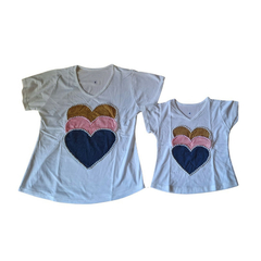 Kit blusas t-shirt mae e filha 3 corações colorido