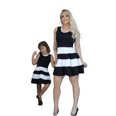 Kit vestido mãe e filha modelo princesa estampado