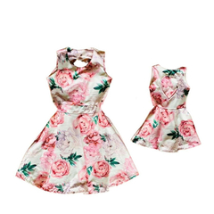 Kit vestido mãe e filha estampado rosa flores - Kimimo Kids