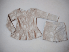 MINI DIVA - BLUSA PEPLUM MANGALONGA + SHORT SAIA - comprar online