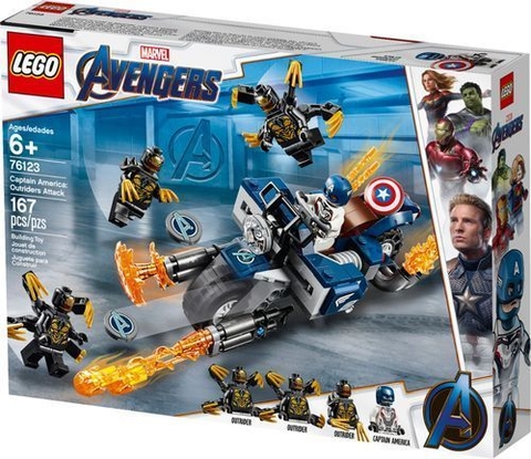 LEGO 10924 Conjunto de jogos do dia da corrida de Cars Lightning McQue