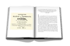 Chanel 3- Book Slipcase: Fashion, Jewelry & Watches, Perfume & Beauty en internet