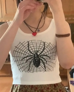 Blusa dona aranha na internet