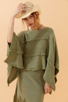 PONCHO LUPE VERDE PISTACHO - comprar online