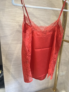 TOP RAFAELA SEDA Y PUNTILLA ROJO - comprar online