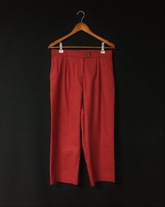 calça pantacourt em viscose