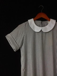 blusa com gola boneca e manga curta - comprar online